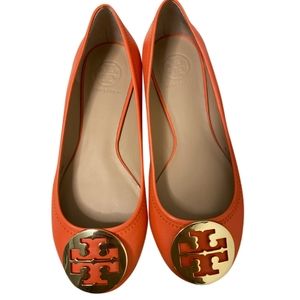 Tori Burch orange leather balet flats